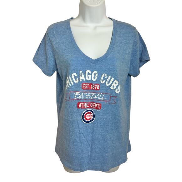 Chicago Cubs Blue V-Neck Tee Sz M MLB Genuine Merchandise 5th & Ocean Shirt Top - Picture 6 of 6